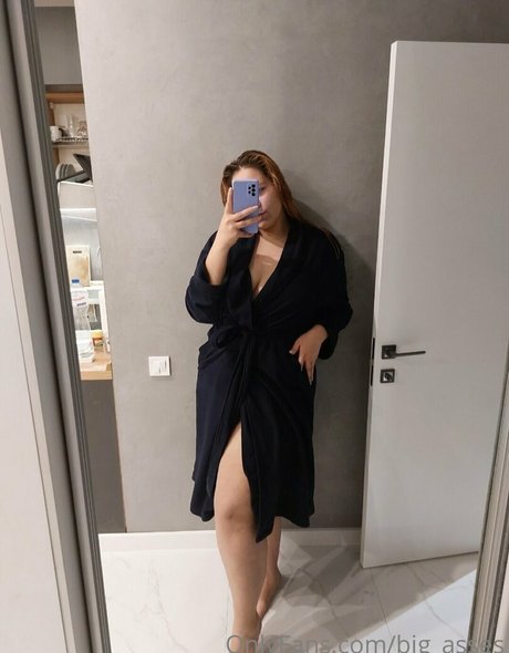 curvy iris Photo Gallery