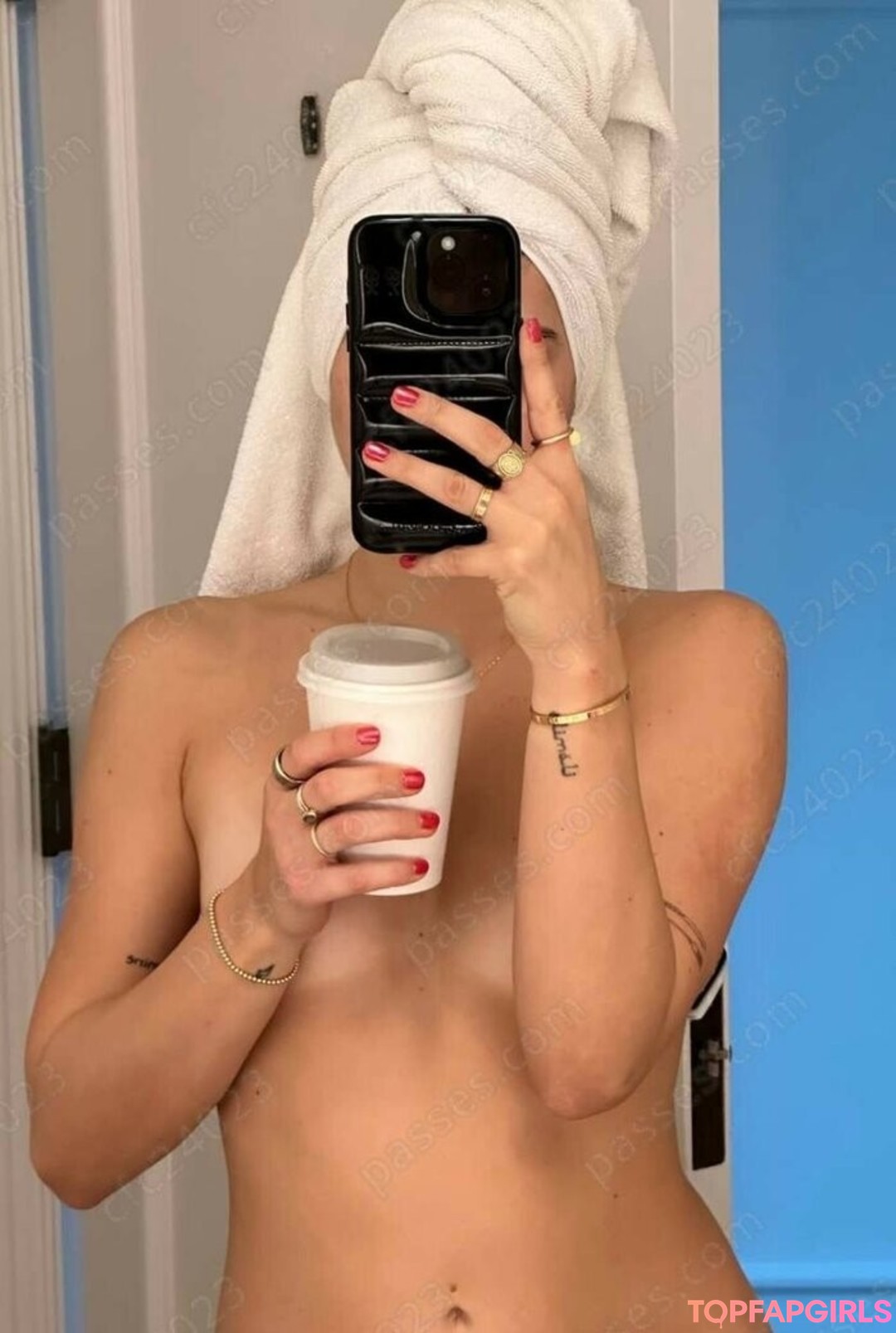 Soph Mosca model free images