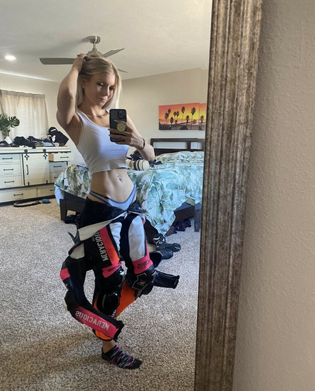 Mrs cbr pornstar sexy image