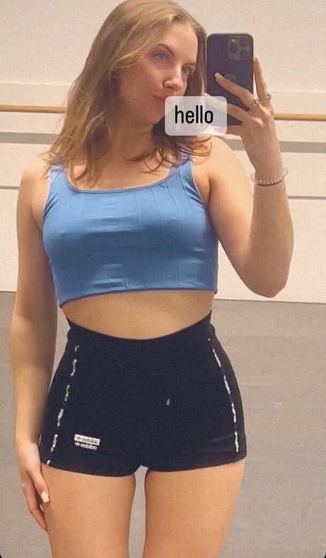 Lia Swan pornstar perfect image