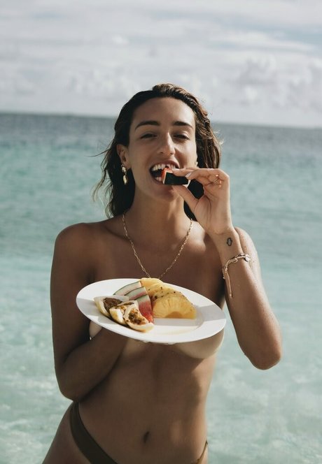 Kenza Sadoun El Glaoui pornstar exclusive photo