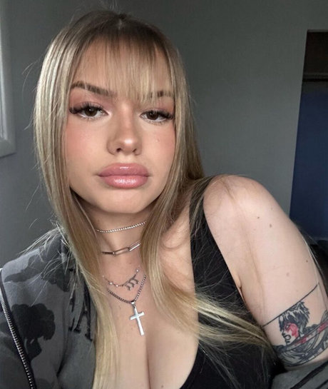 Popsmokes model pictures