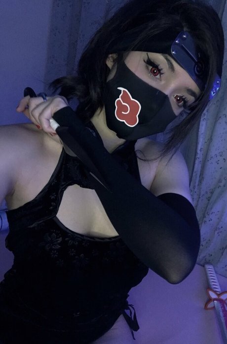 Toxicosplay model free pics