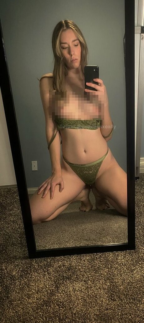 Goddess Ally Etana porn star pictures