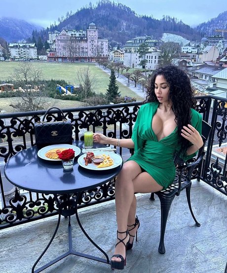 brooklindzz star hot pic