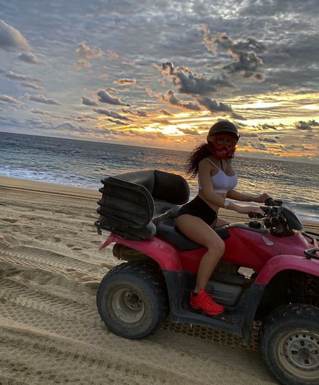 mexican milf onlyfans pornos pictures