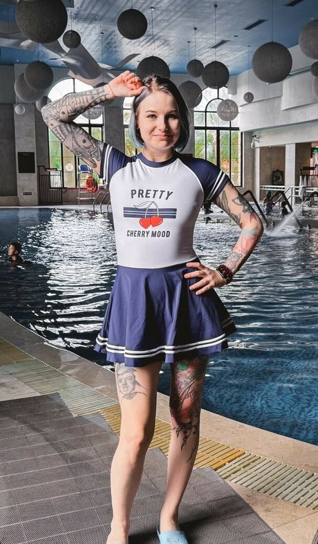 Weronika Truszczynska top model pics