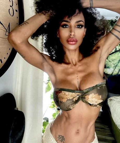 exoticvibegoddess1 art actress img