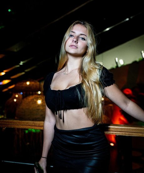 Julie Remoissenet pornstar sex galleries