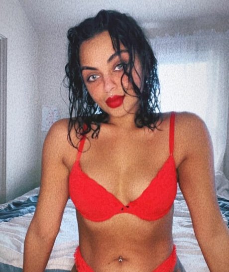 theonly ish porn actress pics