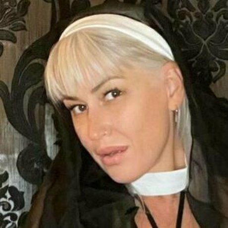 Sexting Grandma model nudes image