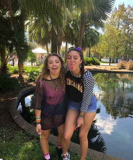 starrysighh porn actress gallery