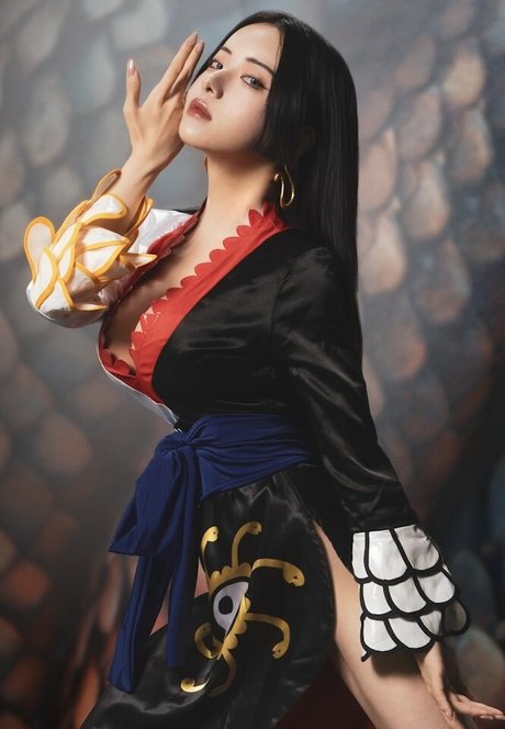 _xxkhyn xxx model pic