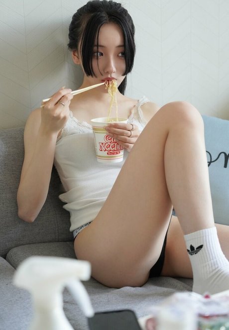 _xxkhyn pretty pornstar pictures