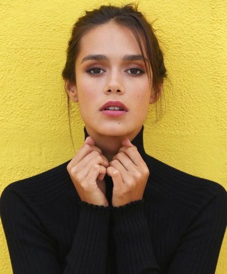 Narine Kagramanyan sexy star photos