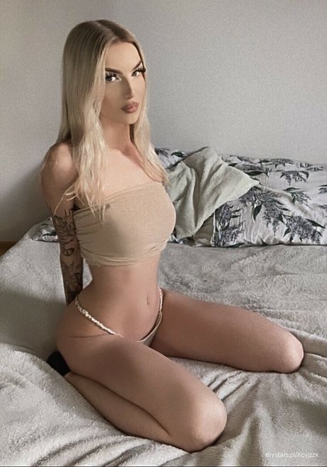 Xcvjzzx nudes star archive