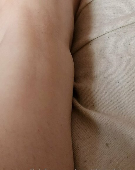 misskittyhellebore pornstar adult photo