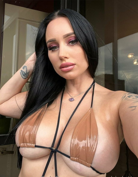 moneybirdette exclusive actress picture