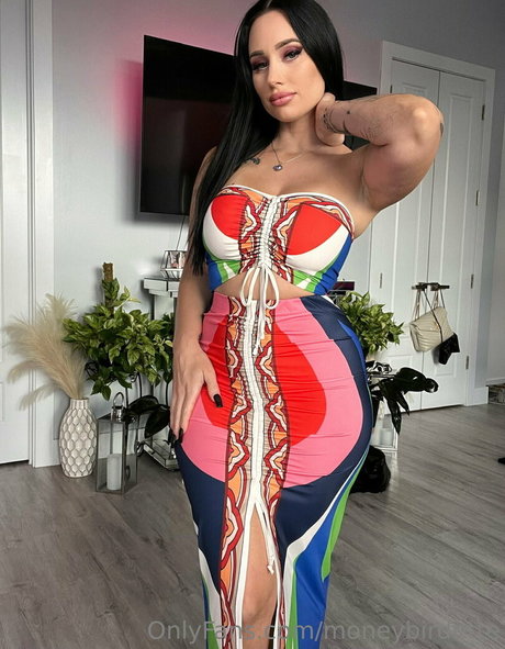 moneybirdette naked star image