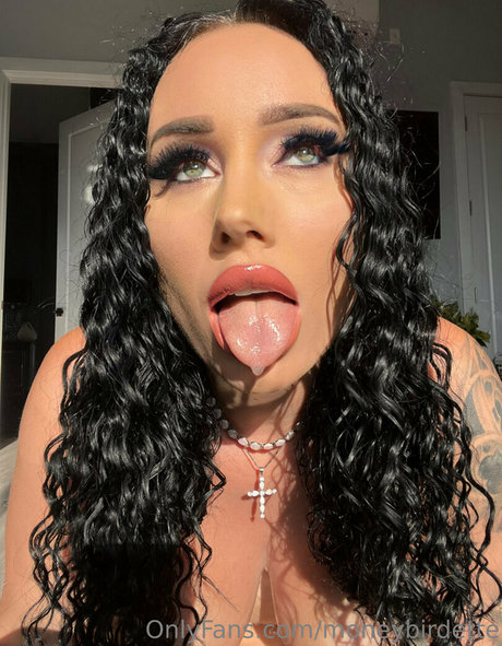 moneybirdette high quality model picture