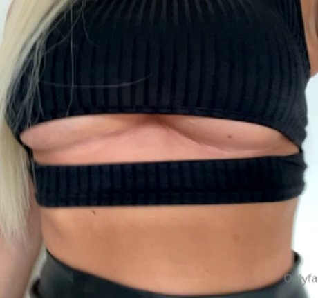 Cuurvybabe model nudes galleries