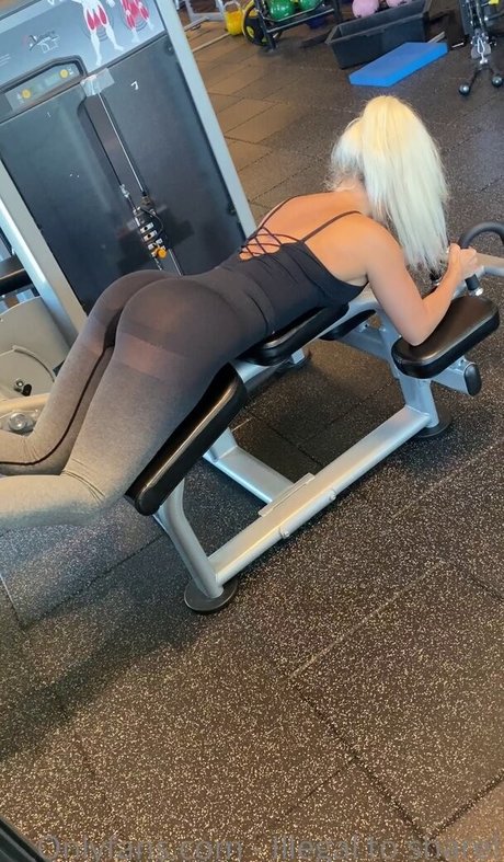 Cuurvybabe xxx actress images