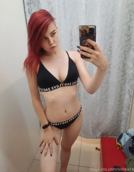 Alexandra Bessonova hd actress image