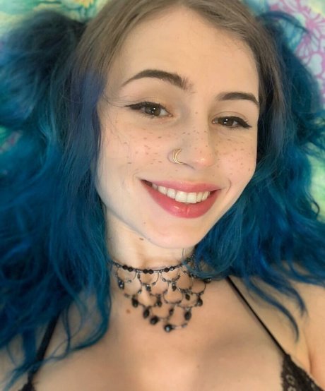 YungMallory free star pics