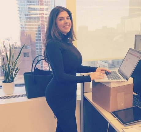 Emily Helen Barry high quality pornstar pic