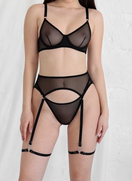 Vitalia Tavorskaya sexy pornstar archive