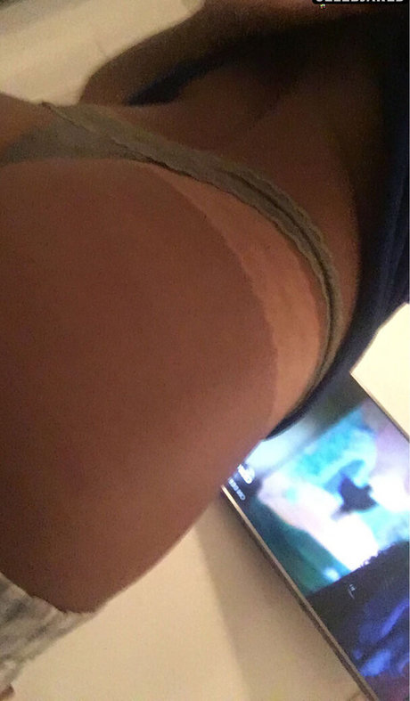 college girl onlyfans beautiful pic