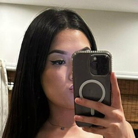 camilababiii pornographic actress pics