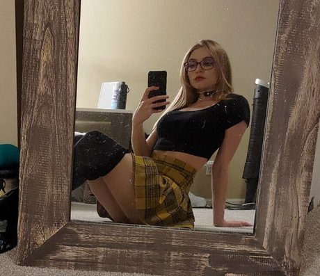 Cyndakate nice star pic