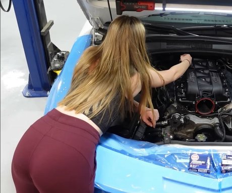 Kayla Rundle model sex archive