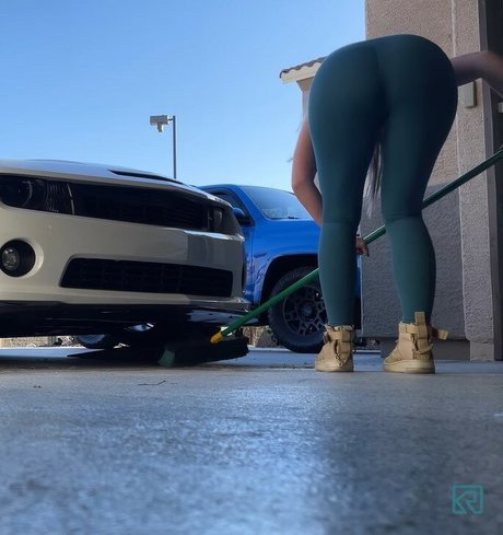 Kayla Rundle star adult galleries