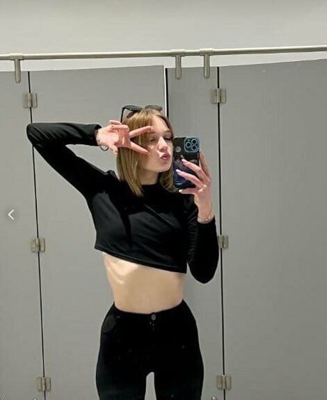 femdom facesitting onlyfans art naked galleries