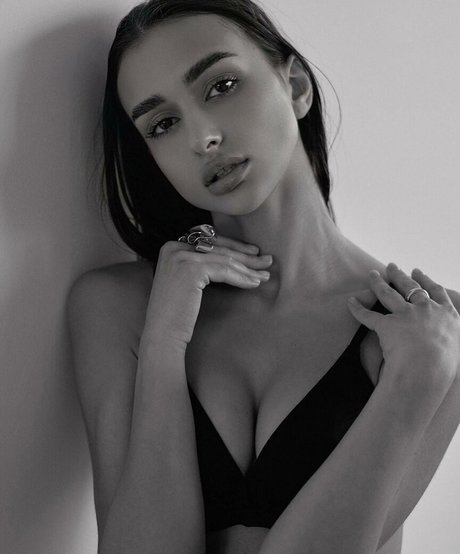 bikini sex onlyfans beautiful nude galleries