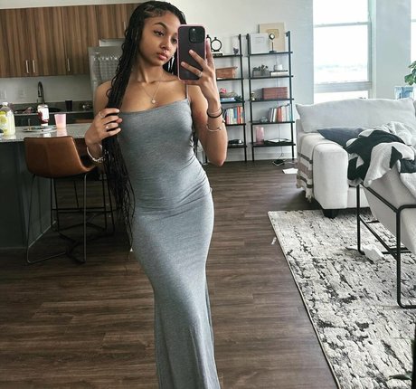 Lexi Vee model nudes photos