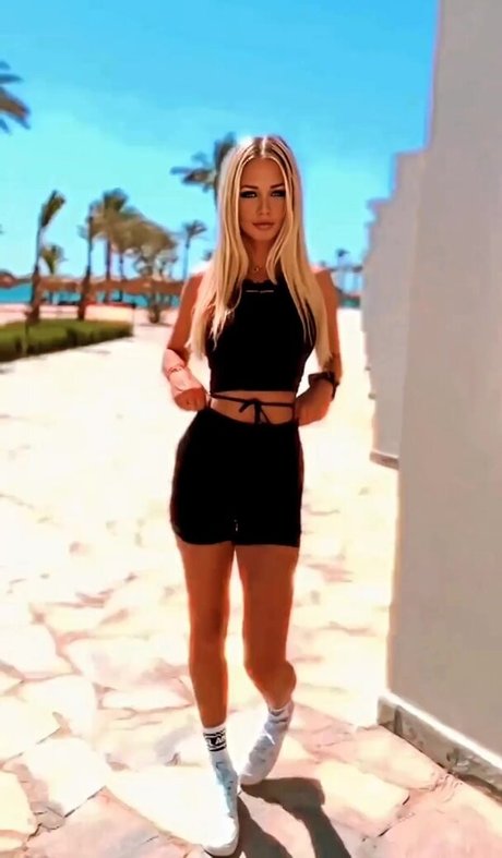 Pamela Bardot high quality actress photo