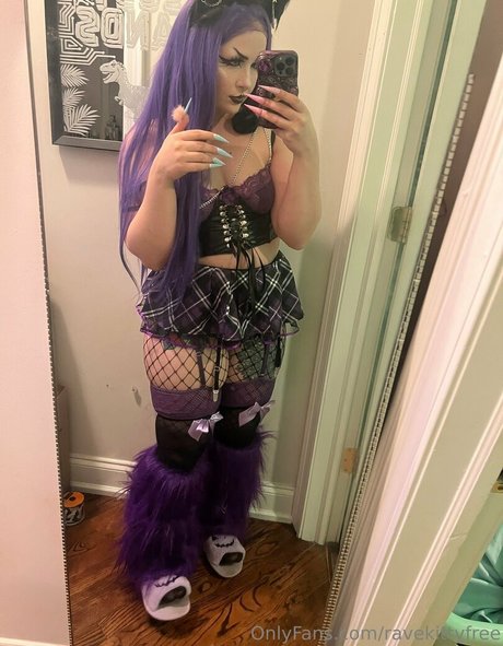 ravekittyfree sex model photo