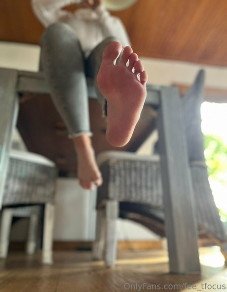 fee tfocus high quality actress pictures