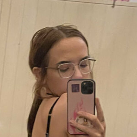 grlspit star sexy img