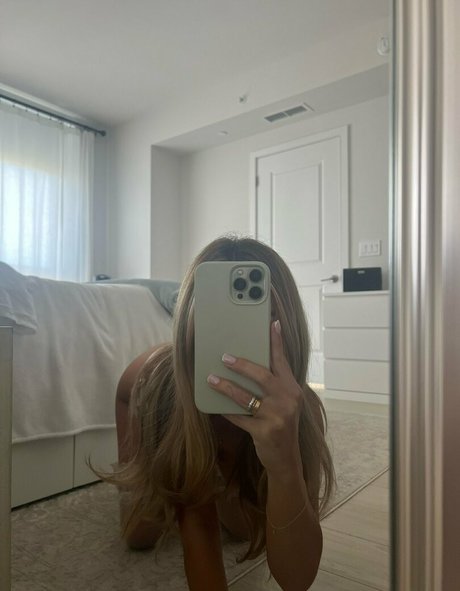 itsbiancaghezzi star naked img