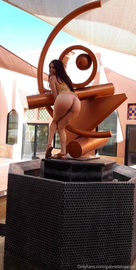gabrielalopezxx pornstar erotic pic