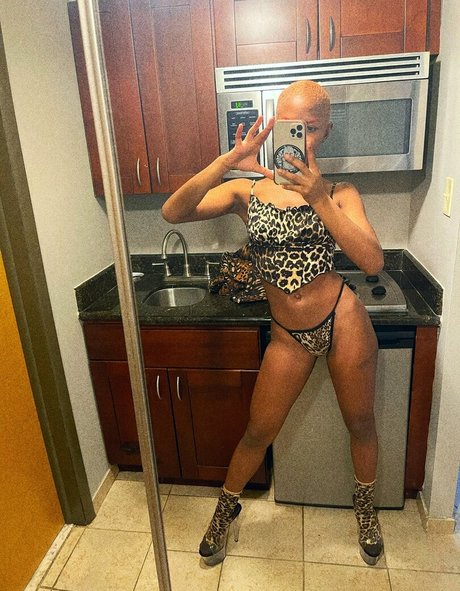 complexricki top model picture