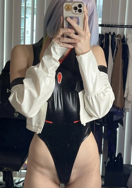 Cherryxverse nude model image