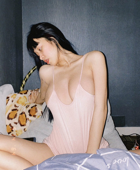 ffonnnfonn model top pictures