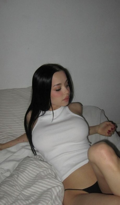 lyna com nude star photos