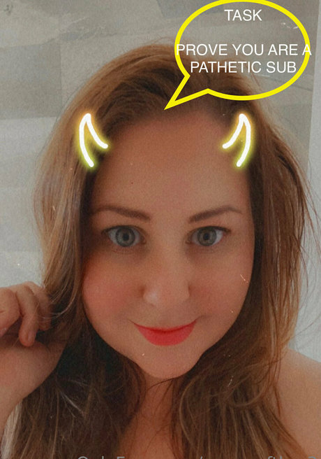 sexy teen onlyfans nude photo