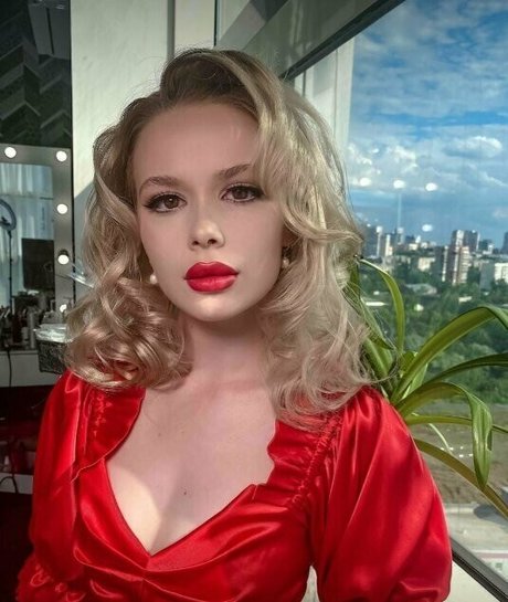 black teacher onlyfans top img